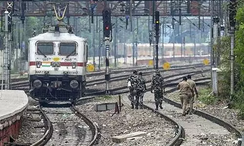 चेन्नई-हजरत निजामुद्दीन विशेष ट्रेन आज से चलेगी चेन्नई-हजरत निजामुद्दीन विशेष ट्रेन आज से चलेगी