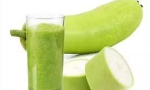 gourd juice: रोज पिएं लौकी का जूस, सबसे तेजी से बढ़ेगा कोलेजन, त्वचा को भी होंगे ये फायदे gourd juice: रोज पिएं लौकी का जूस, सबसे तेजी से बढ़ेगा कोलेजन, त्वचा को भी होंगे ये फायदे