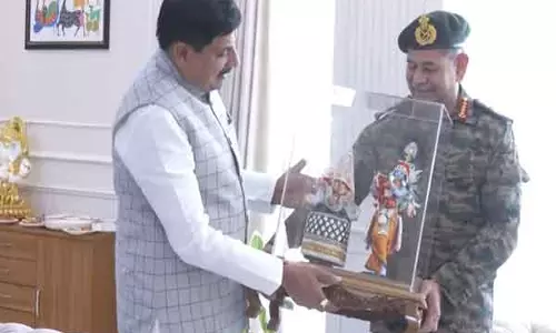 सेना प्रमुख जनरल उपेंद्र द्विवेदी ने समानता भवन में CM Yadav से मुलाकात की सेना प्रमुख जनरल उपेंद्र द्विवेदी ने समानता भवन में CM Yadav से मुलाकात की