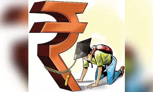 सपने टूटे: विदेश में शिक्षा पाने की चाहत में केरल के कई परिवार कर्ज के दलदल में फंसे सपने टूटे: विदेश में शिक्षा पाने की चाहत में केरल के कई परिवार कर्ज के दलदल में फंसे