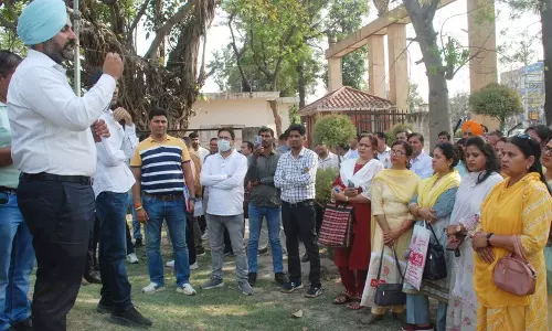 Government शिक्षकों ने एमआईएस पोर्टल पर डायरी अपडेट अनिवार्य करने का विरोध किया