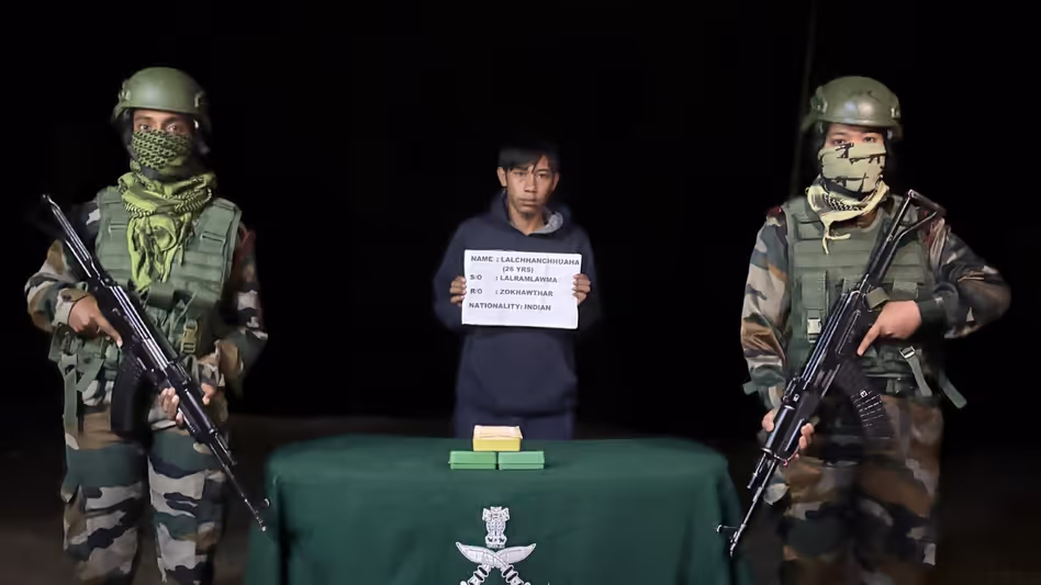 Assam राइफल्स और पुलिस ने ज़ोखावथर में 27.75 लाख रुपये की हेरोइन जब्त Assam राइफल्स और पुलिस ने ज़ोखावथर में 27.75 लाख रुपये की हेरोइन जब्त
