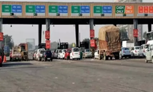 एक मई से नहीं लागू होगा सैटेलाइट आधारित टोलिंग सिस्टम, केंद्र ने जारी किया स्पष्टीकरण एक मई से नहीं लागू होगा सैटेलाइट आधारित टोलिंग सिस्टम, केंद्र ने जारी किया स्पष्टीकरण