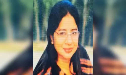 सामुदायिक स्वास्थ्य अधिकारी पर धारदार हथियारों से हमला, हालत गंभीर सामुदायिक स्वास्थ्य अधिकारी पर धारदार हथियारों से हमला, हालत गंभीर