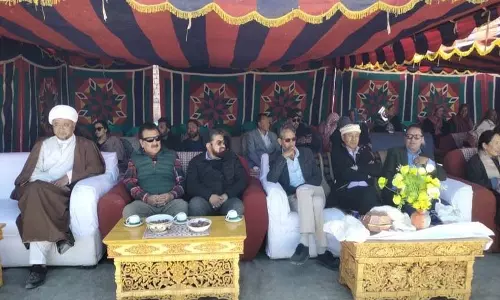 Leh में पुस्तकालय और महिला केंद्र की आधारशिला रखी