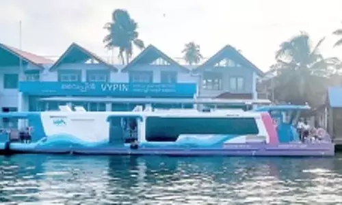 कोच्चि मेट्रो टीम Goa के जल टैक्सी नेटवर्क के लिए व्यवहार्यता अध्ययन करेगी कोच्चि मेट्रो टीम Goa के जल टैक्सी नेटवर्क के लिए व्यवहार्यता अध्ययन करेगी