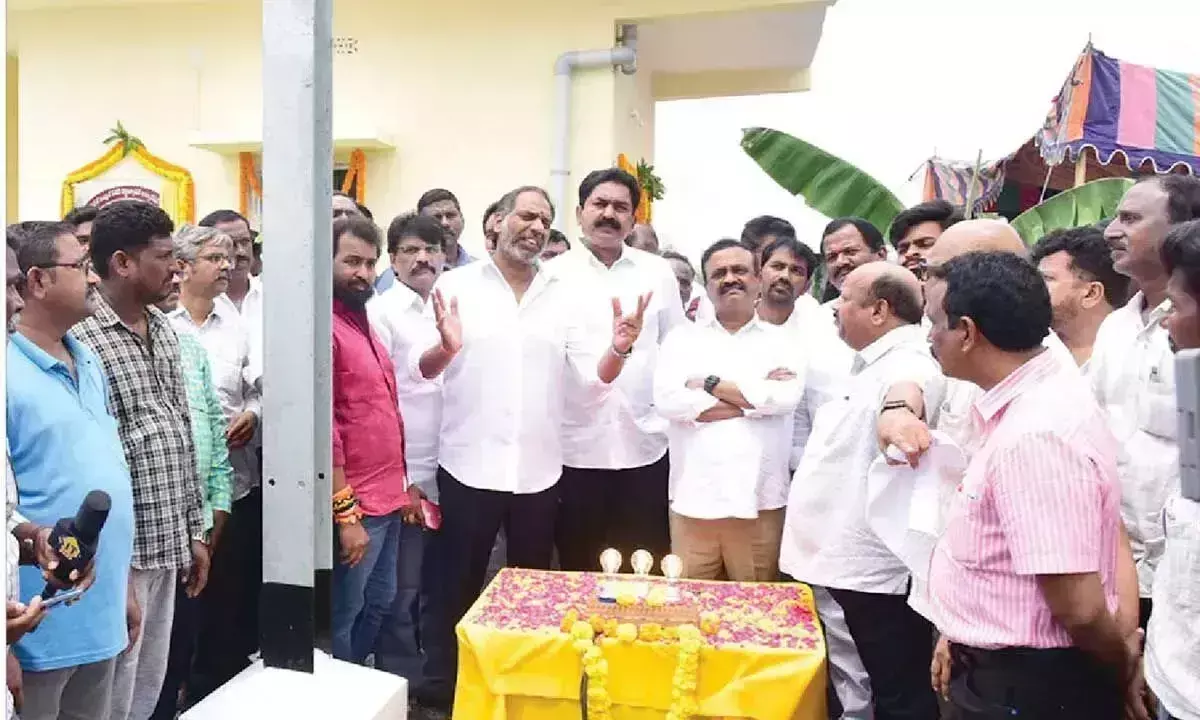 राज्य में बिजली सब-स्टेशनों और ट्रांसफार्मरों के लिए 800 करोड़ रुपये मंजूर: मंत्री राज्य में बिजली सब-स्टेशनों और ट्रांसफार्मरों के लिए 800 करोड़ रुपये मंजूर: मंत्री