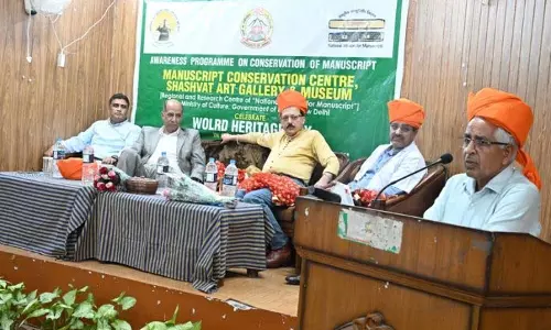 JU में एक दिवसीय पांडुलिपि प्रदर्शनी सह कार्यशाला का आयोजन JU में एक दिवसीय पांडुलिपि प्रदर्शनी सह कार्यशाला का आयोजन