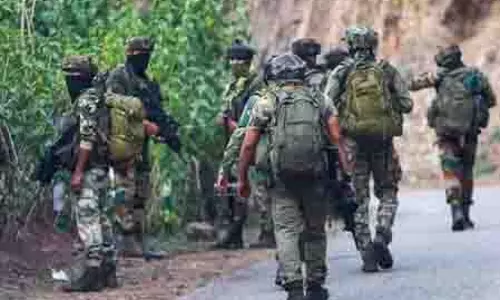 Poonch में छिपे आतंकवादियों की तलाश और उन्हें नष्ट करने का अभियान पांचवें दिन भी जारी