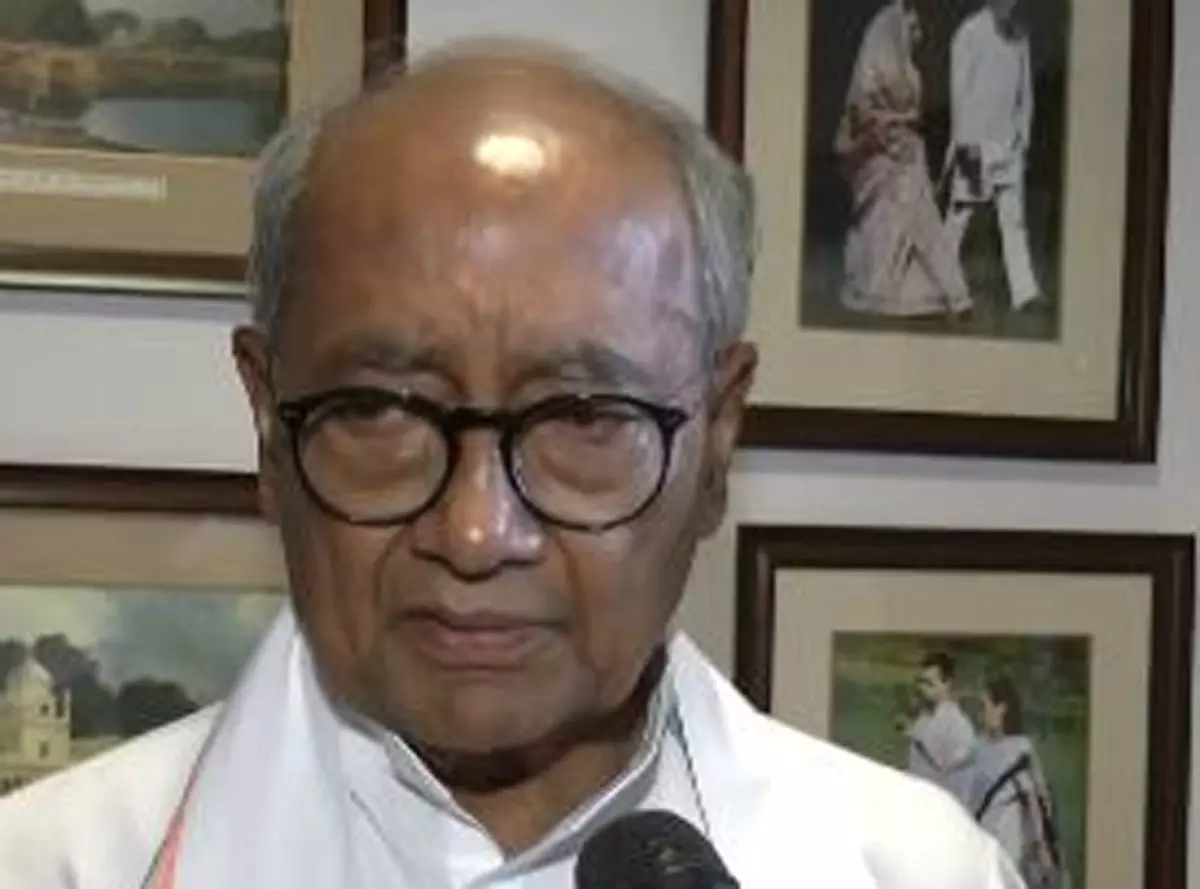 नेहरू-गांधी परिवार ने हमेशा देश को दिया, कभी कुछ लिया नहीं : दिग्विजय सिंह नेहरू-गांधी परिवार ने हमेशा देश को दिया, कभी कुछ लिया नहीं : दिग्विजय सिंह