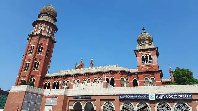 जेल अधिकारियों के पास कैदियों को अंतिम संस्कार में शामिल होने के लिए छुट्टी देने का अधिकार है: SC जेल अधिकारियों के पास कैदियों को अंतिम संस्कार में शामिल होने के लिए छुट्टी देने का अधिकार है: SC
