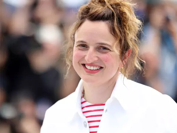Alice Rohrwacher कान फिल्म महोत्सव में गोल्डन कैमरा जूरी का नेतृत्व करेंगी Alice Rohrwacher कान फिल्म महोत्सव में गोल्डन कैमरा जूरी का नेतृत्व करेंगी