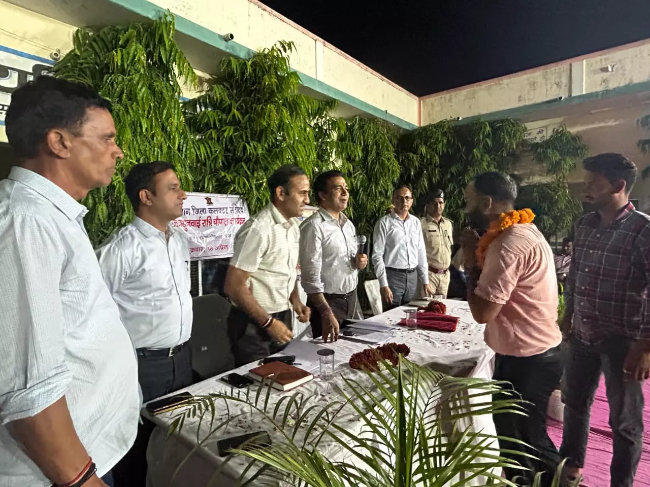 Jaipur: जिला कलेक्टर डॉ. जितेन्द्र कुमार सोनी ने अधिकारियों को दिये निर्देश Jaipur: जिला कलेक्टर डॉ. जितेन्द्र कुमार सोनी ने अधिकारियों को दिये निर्देश
