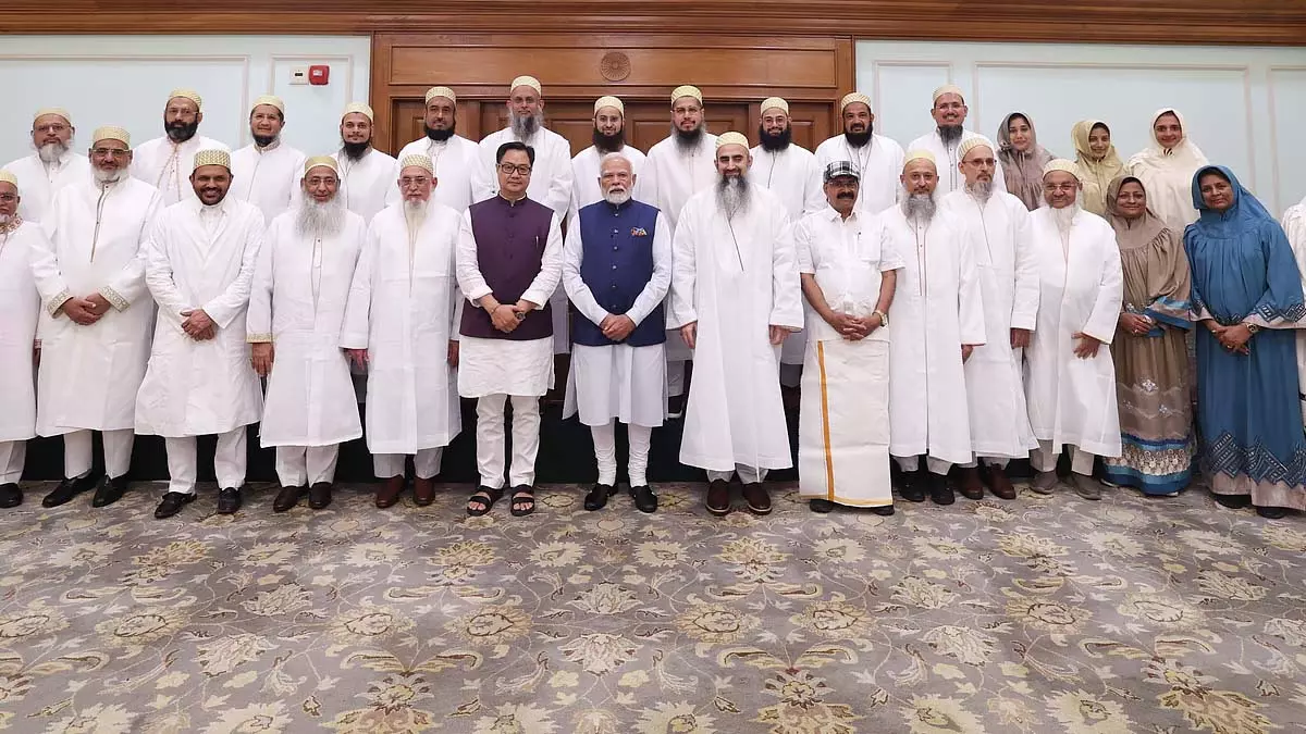 मुस्लिम थिंक टैंक ने बोहरा प्रतिनिधिमंडल द्वारा कठोर वक्फ संशोधन अधिनियम के समर्थन की निंदा की मुस्लिम थिंक टैंक ने बोहरा प्रतिनिधिमंडल द्वारा कठोर वक्फ संशोधन अधिनियम के समर्थन की निंदा की