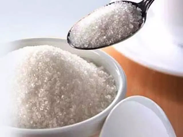 पौष्टिक खाद्य पदार्थों में रिफाइंड चीनी का प्रयोग न करें: केंद्र सरकार पौष्टिक खाद्य पदार्थों में रिफाइंड चीनी का प्रयोग न करें: केंद्र सरकार