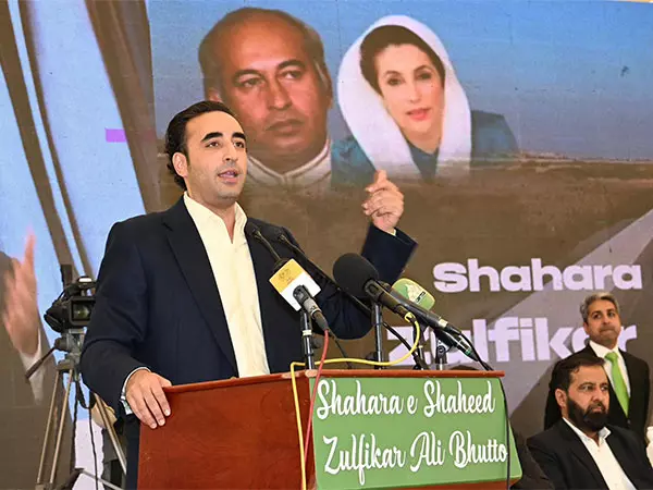 Pak: बिलावल भुट्टो ने विवादित नहर परियोजना को लेकर गठबंधन छोड़ने की धमकी दी Pak: बिलावल भुट्टो ने विवादित नहर परियोजना को लेकर गठबंधन छोड़ने की धमकी दी