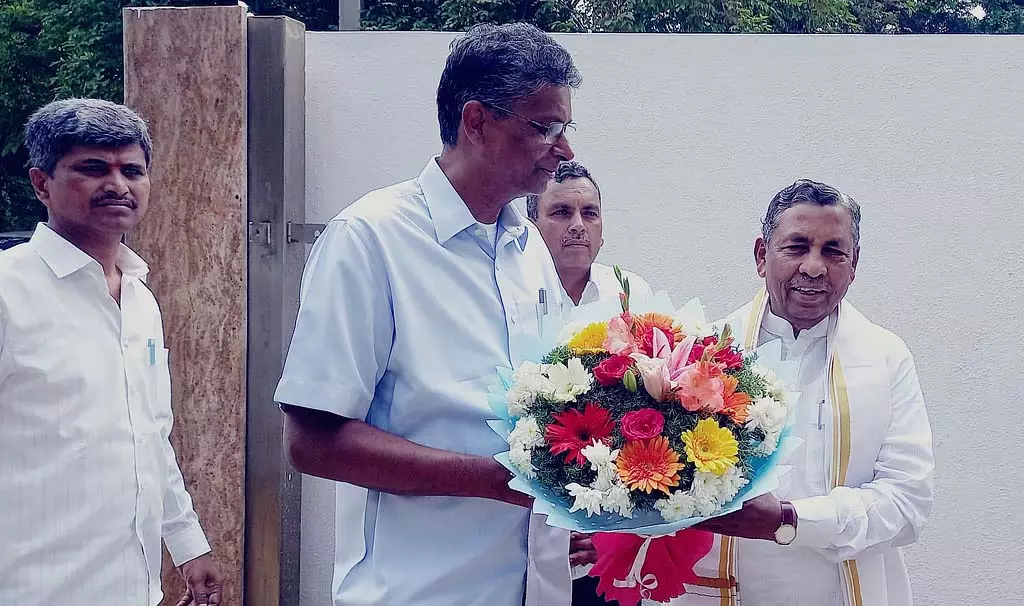 KPCC नेतृत्व परिवर्तन: पुनः शीर्ष पर KPCC नेतृत्व परिवर्तन: पुनः शीर्ष पर