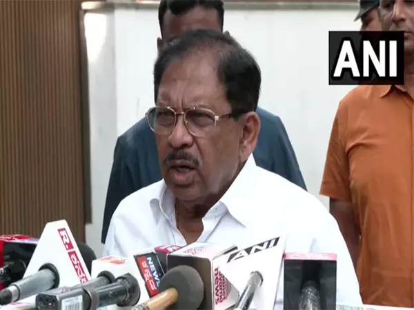 जाति जनगणना पर जी परमेश्वर ने कहा- कैबिनेट परामर्श के बाद CM द्वारा अंतिम निर्णय लिया जाएगा जाति जनगणना पर जी परमेश्वर ने कहा- कैबिनेट परामर्श के बाद CM द्वारा अंतिम निर्णय लिया जाएगा