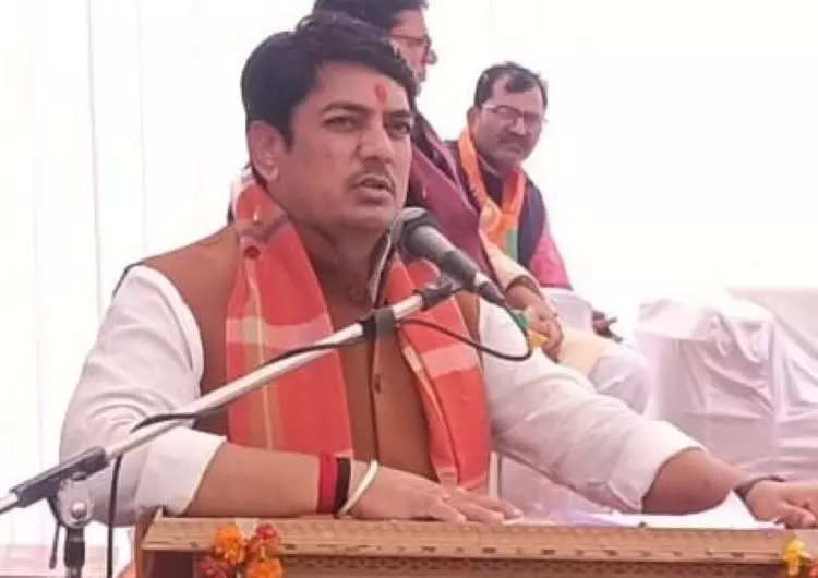 Jhunjhunu: सामाजिक न्याय एवं अधिकारिता मंत्री व जिले के प्रभारी मंत्री अविनाश गहलोत का दौरा Jhunjhunu: सामाजिक न्याय एवं अधिकारिता मंत्री व जिले के प्रभारी मंत्री अविनाश गहलोत का दौरा