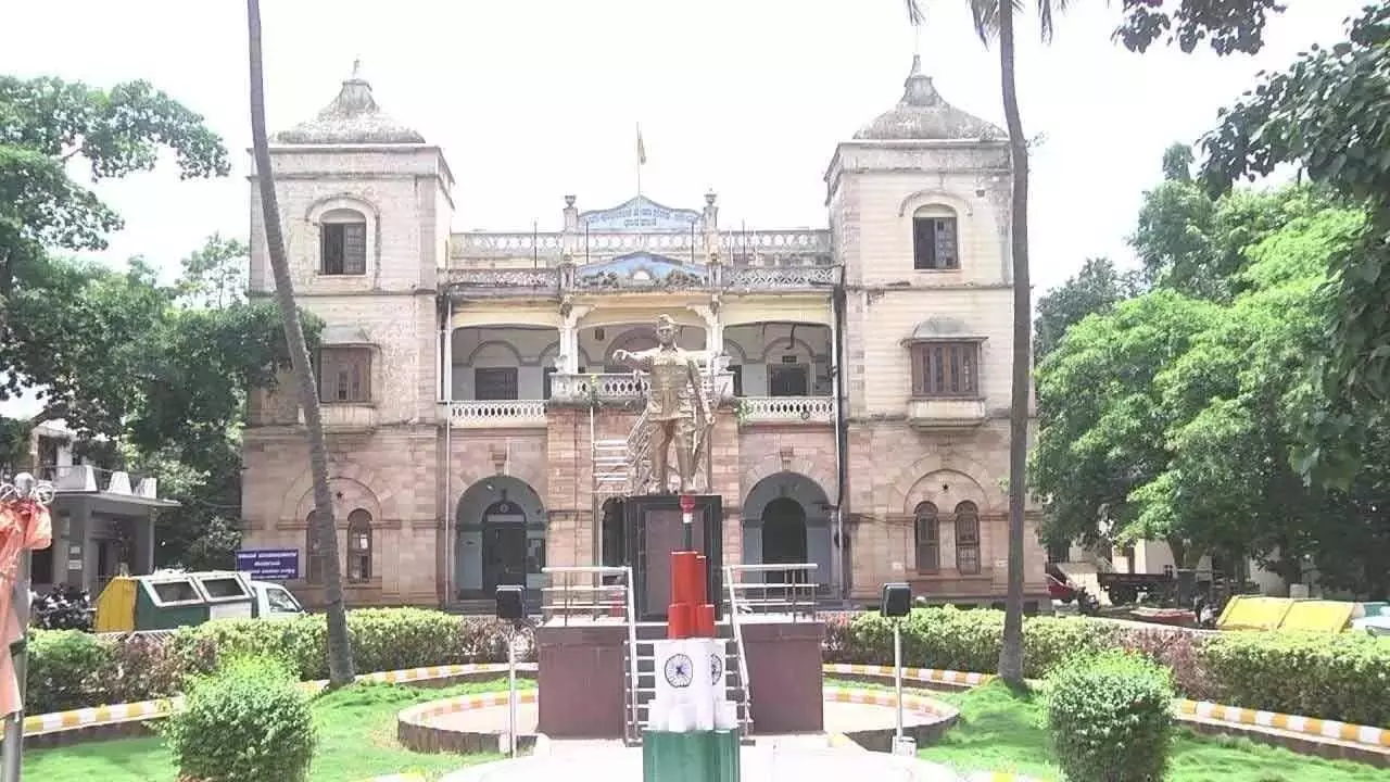 Hubli-Dharwad के निवासियों को कर वृद्धि का सामना करना पड़ रहा Hubli-Dharwad के निवासियों को कर वृद्धि का सामना करना पड़ रहा