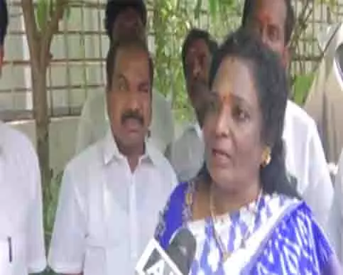 भाजपा की सौंदराजन ने CM स्टालिन पर किया कटाक्ष भाजपा की सौंदराजन ने CM स्टालिन पर किया कटाक्ष