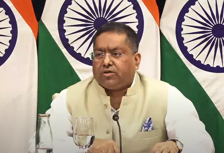 बांग्लादेश में हिंदू नेता की हत्या : भारत ने की निंदा, कहा - अपनी जिम्मेदारी निभाए यूनुस सरकार बांग्लादेश में हिंदू नेता की हत्या : भारत ने की निंदा, कहा - अपनी जिम्मेदारी निभाए यूनुस सरकार