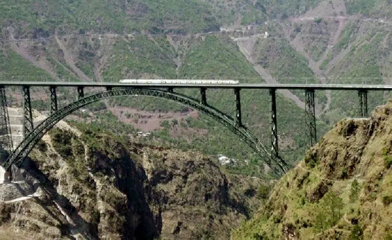 मुख्य सचिव ने Jammu में पर्यटन को बढ़ावा देने के लिए हितधारकों के साथ योजना पर चर्चा की मुख्य सचिव ने Jammu में पर्यटन को बढ़ावा देने के लिए हितधारकों के साथ योजना पर चर्चा की
