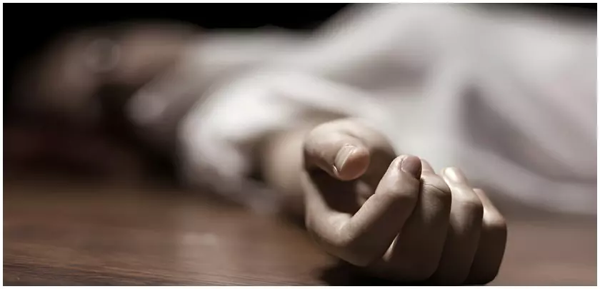 Sultanpur: शादी से पहले हादसा: करंट लगने से बड़ी बहन की मौत Sultanpur: शादी से पहले हादसा: करंट लगने से बड़ी बहन की मौत