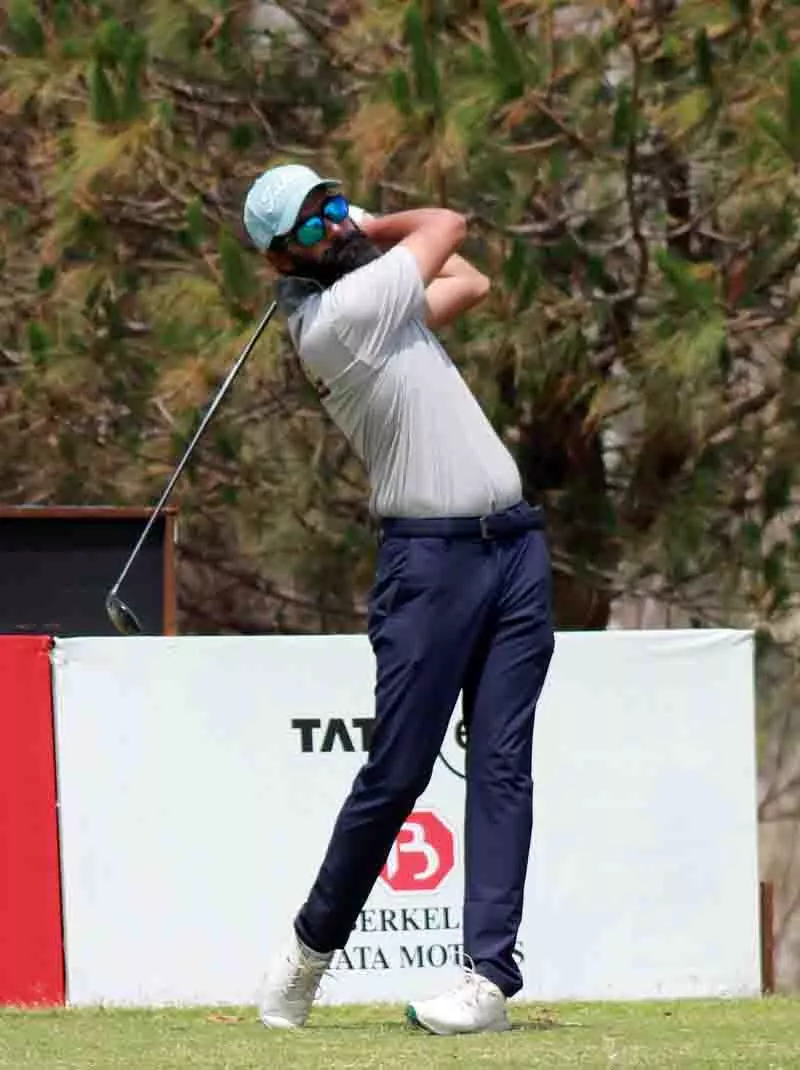 Panchkula Golf League: स्नीकिन गोल्फर्स सेमीफाइनल में Panchkula Golf League: स्नीकिन गोल्फर्स सेमीफाइनल में