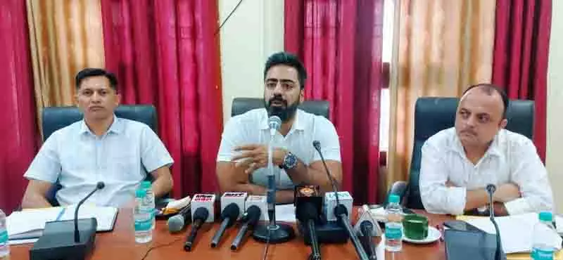 Una का बल्क ड्रग पार्क पारिस्थितिकी के साथ विकास को संतुलित करता Una का बल्क ड्रग पार्क पारिस्थितिकी के साथ विकास को संतुलित करता