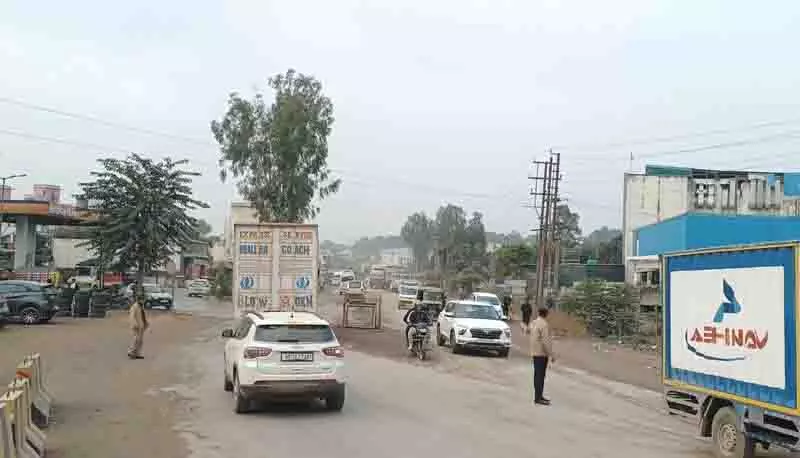 Baddi-Nalagarh राजमार्ग को चौड़ा करने का काम धीमी गति से चल रहा Baddi-Nalagarh राजमार्ग को चौड़ा करने का काम धीमी गति से चल रहा