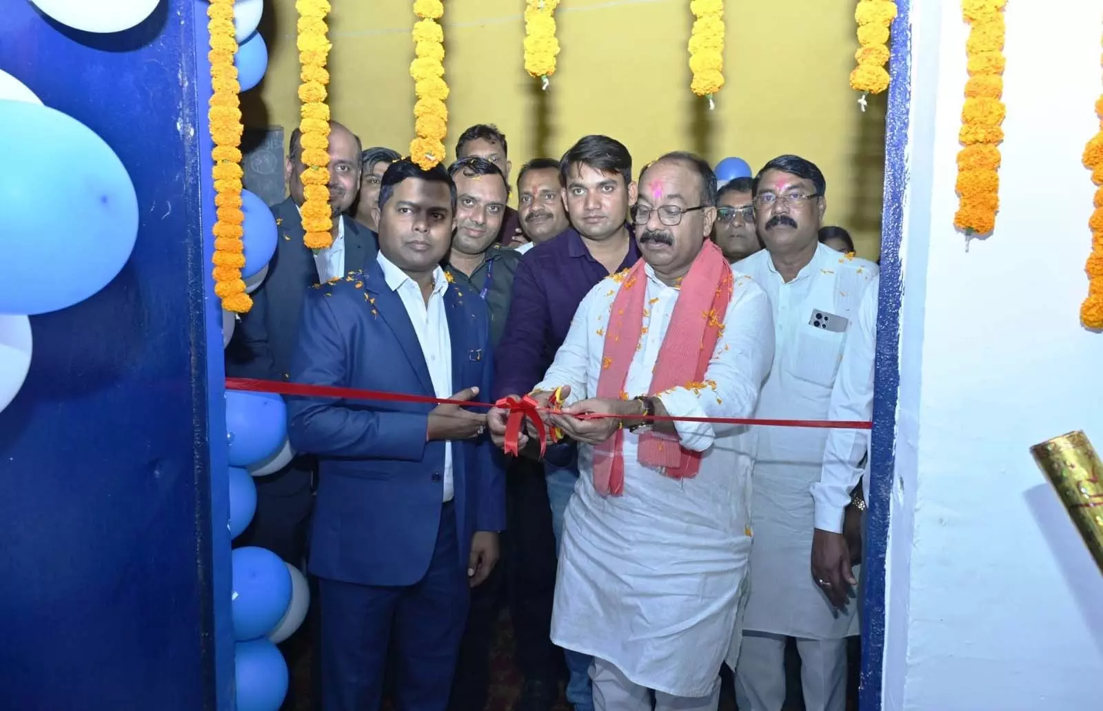उप मुख्यमंत्री अरुण साव ने 28 स्कूलों में स्मार्ट क्लास-रूम का किया शुभारंभ उप मुख्यमंत्री अरुण साव ने 28 स्कूलों में स्मार्ट क्लास-रूम का किया शुभारंभ