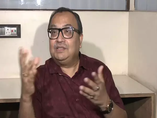 राष्ट्रीय महिला आयोग का मुर्शिदाबाद दौरा एक राजनीतिक कार्य था: TMC के कुणाल घोष राष्ट्रीय महिला आयोग का मुर्शिदाबाद दौरा एक राजनीतिक कार्य था: TMC के कुणाल घोष