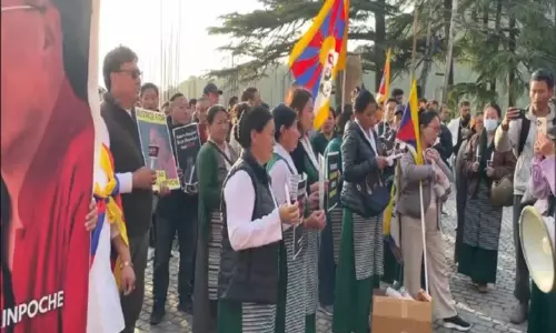 Tibetan बौद्ध नेता के अंतिम संस्कार को लेकर भय का माहौल
