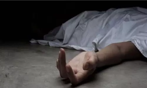 टेक्सास में सड़क दुर्घटना में Guntur की छात्रा की मौत, परिवार को शव का इंतजार टेक्सास में सड़क दुर्घटना में Guntur की छात्रा की मौत, परिवार को शव का इंतजार