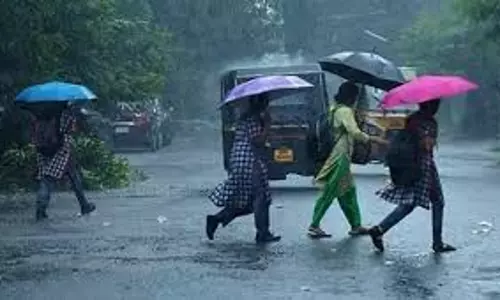 Kerala में भारी बारिश, तूफान की संभावना अलर्ट जारी