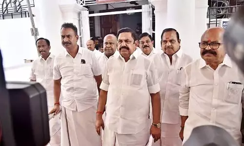 23 अप्रैल को AIADMK विधायकों के लिए ईपीएस पार्टी 23 अप्रैल को AIADMK विधायकों के लिए ईपीएस पार्टी