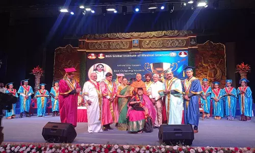 Karnataka : 174 छात्रों को मेडिकल डिग्री प्रदान की गई