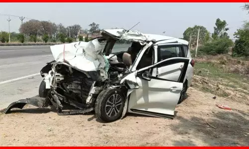 सफर बना काल: माता-पिता समेत 4 की मौत, परिवार बेटे की अस्थियां विसर्जित करने जा रहा था
