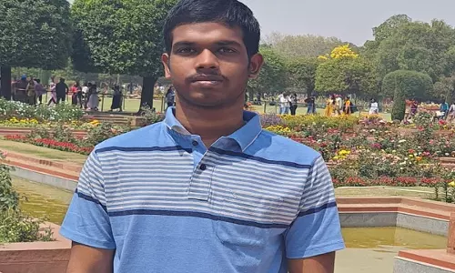 ओडिया लड़के ओम प्रकाश बेहरा ने 100 पर्सेंटाइल के साथ जेईई मेन्स 2025 में टॉप किया