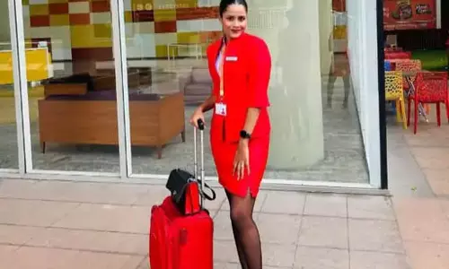 एयर होस्टेस की मौत, दोस्तों के साथ घूम रही थी, तभी...