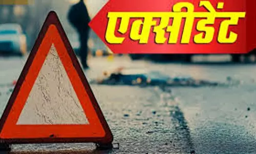 Sonbhadra: सड़क हादसे में बाइक सवार तीन दोस्तों की जान गई Sonbhadra: सड़क हादसे में बाइक सवार तीन दोस्तों की जान गई