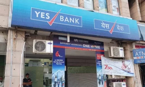 येस बैंक का चौथी तिमाही का मुनाफा 64 प्रतिशत बढ़कर 738 करोड़ रुपये हुआ, नेट एनपीए में गिरावट येस बैंक का चौथी तिमाही का मुनाफा 64 प्रतिशत बढ़कर 738 करोड़ रुपये हुआ, नेट एनपीए में गिरावट