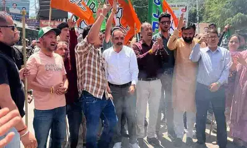BJYM ने राज्य निधि के ‘दुरुपयोग’ के विरोध में कांग्रेस नेताओं के पुतले फूंके