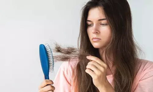 मिनटों में ऐसे पाएं हेअर फॉल से छुटकारा