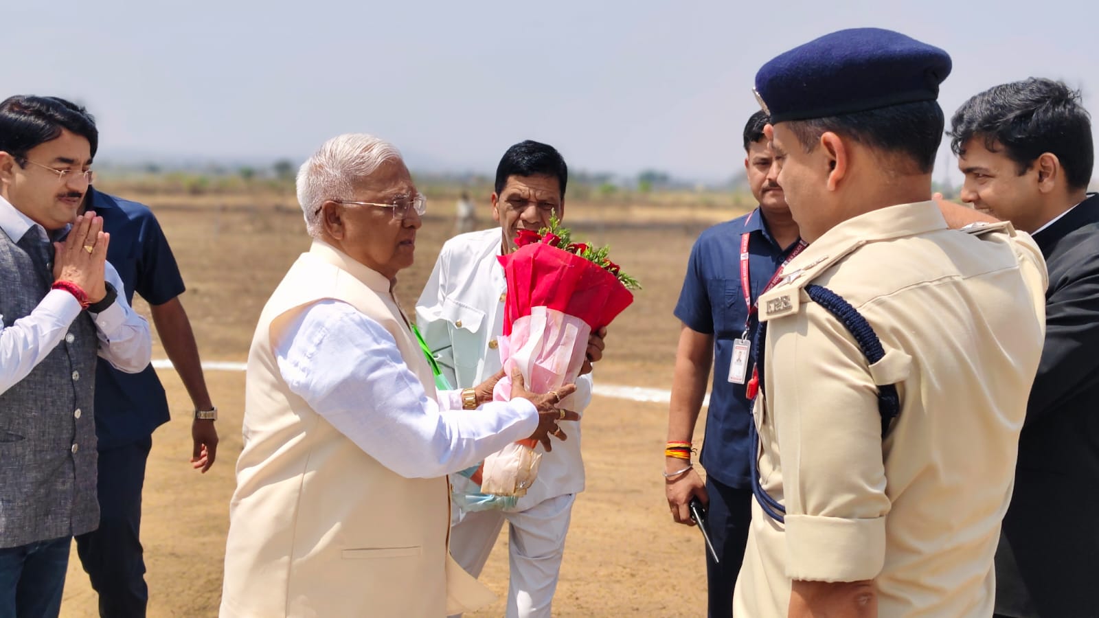 मध्यप्रदेश के राज्यपाल मंगुभाई पटेल पहुंचे प्रतापगढ़, संविधान गौरव दिवस पर वन संरक्षण और शिक्षा पर दिए अहम संदेश