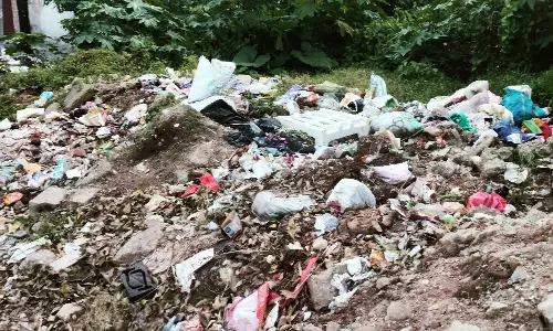 Lohardaga: खुले में कचरा किया जा रहा डंप, ग्रामीण परेशान