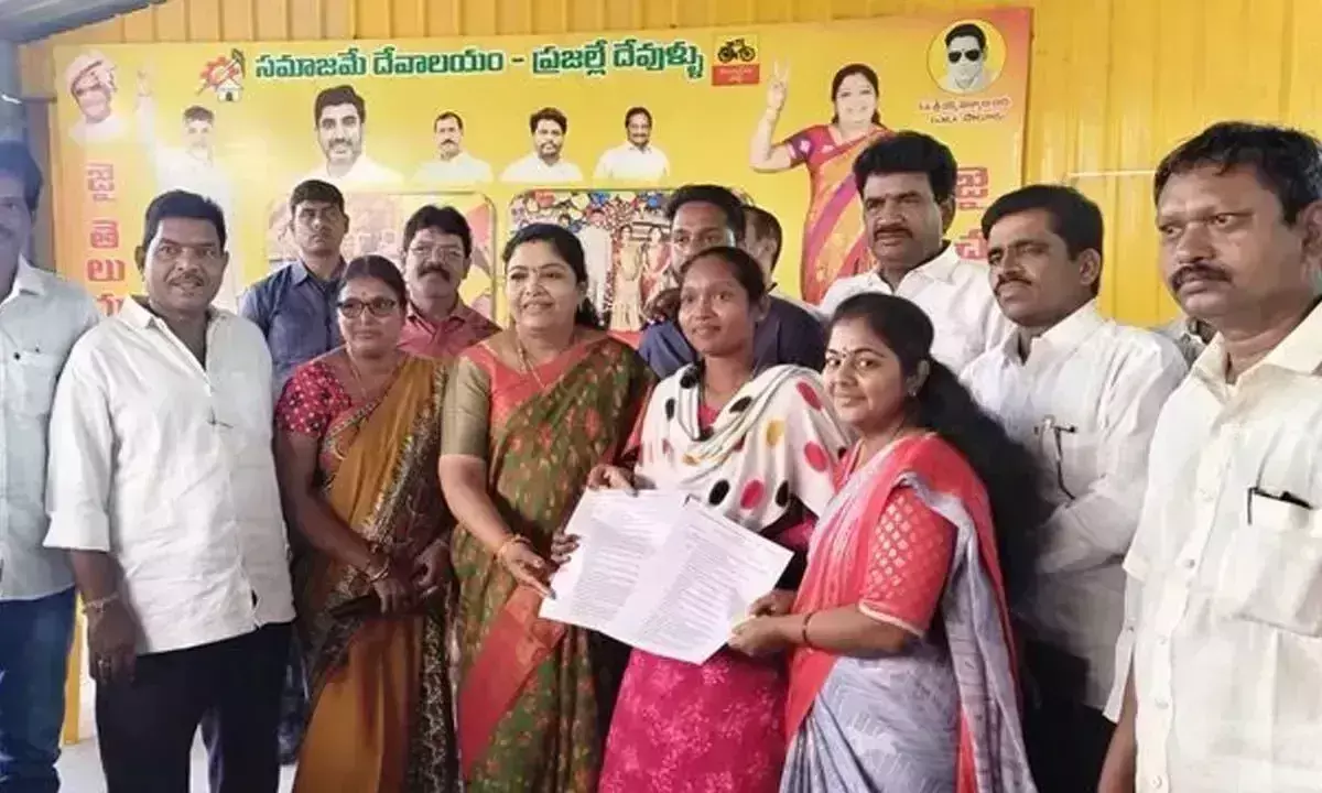 Andhra: आंगनवाड़ी कार्यकर्ताओं को नियुक्ति आदेश मिले Andhra: आंगनवाड़ी कार्यकर्ताओं को नियुक्ति आदेश मिले