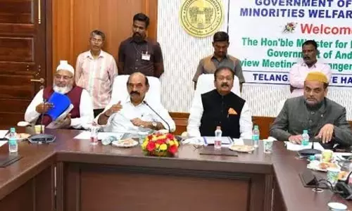 शब्बीर अली और Andhra के मंत्री फारूक ने हज यात्रा की संयुक्त समीक्षा की