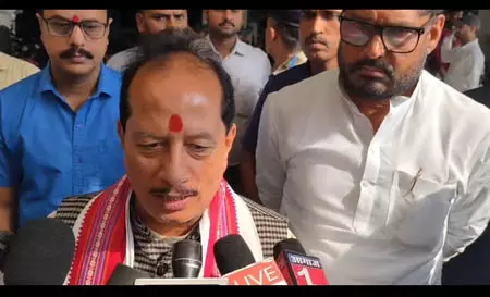 तेजस्वी के उपमुख्यमंत्री रहते पथ निर्माण में हुआ था 26 करोड़ का फर्जीवाड़ा : विजय सिन्हा तेजस्वी के उपमुख्यमंत्री रहते पथ निर्माण में हुआ था 26 करोड़ का फर्जीवाड़ा : विजय सिन्हा